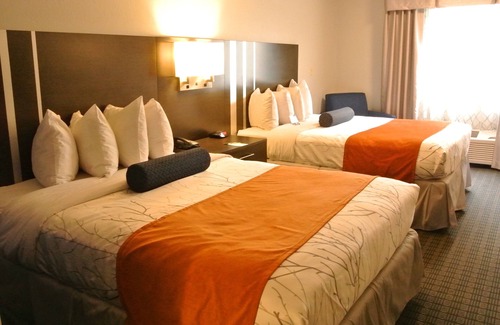 Lexington Hotel | Cozy GuestHouse Lexington with Pool and Family-Friendly Amenities
