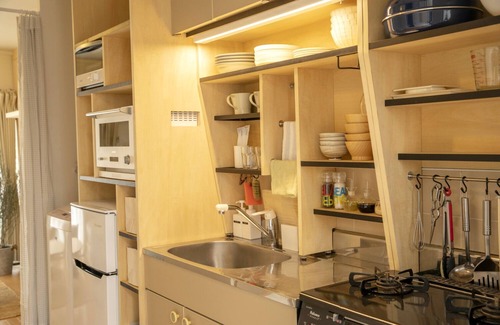 Kurashiki Apartment | Cozy Guesthouse Life Field: Family-Friendly with Breakfast