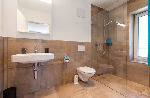 Thun House | Relaxing Guesthouse Meitschi Thun with Spa and Breakfast