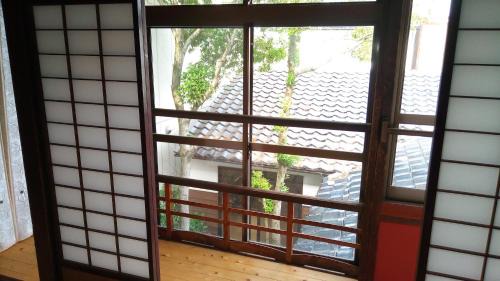 Komatsu House | Family-Friendly Guesthouse Mikkaichi with Kitchen Access