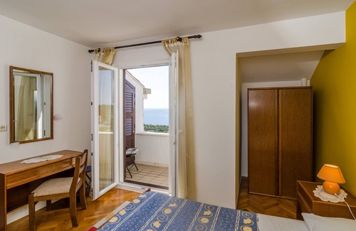 Orasac House | Budget-Friendly Stay at Guesthouse Moretić with Breakfast