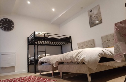 Thieux House | Convenient Guesthouse Near Charles De Gaulle Airport