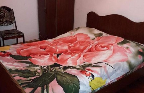 Sokhumi House | Top-Rated Guesthouse on Ardzinba 180 with Family-Friendly Amenities