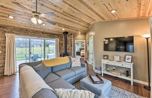 Marlinton House | Inviting Marlinton Home with Hot Tub & Mountain Views