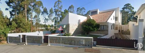 Espinho House | Cozy Guesthouse with Pool & Ocean Views in Espinho