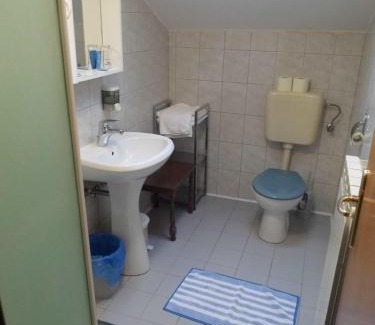 Tolmin House | Cozy Guesthouse Pri Štefanu with Family-Friendly Amenities