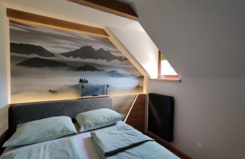 Zelezniki House | Exceptional Stay at Guesthouse Pri Zalogarju with Dining