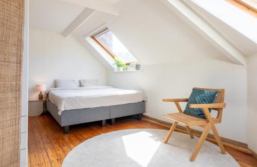 Heilig Kerst Apartment | Cozy Guesthouse Studio Steps from Old Town Ghent