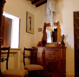 Precetto House | Guesthouse Runcini: Oceanfront Stay with Pool & Breakfast