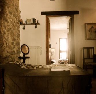 Precetto House | Guesthouse Runcini: Oceanfront Stay with Pool & Breakfast