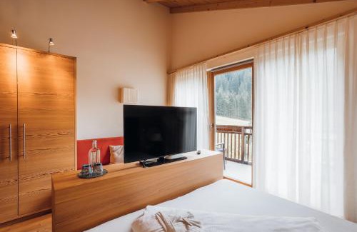 Ultimo Hotel | Top-Rated Guesthouse St Nikolaus with Oceanfront Spa