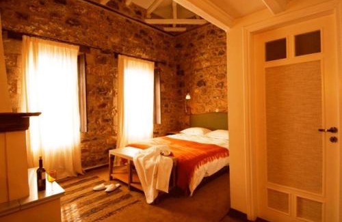 Dimitsana House | Top-Rated Guesthouse Theonimfi with Breakfast Included