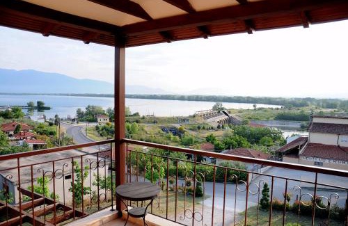 Lithotopos House | Pet-Friendly Guesthouse To Fragma with Breakfast Included