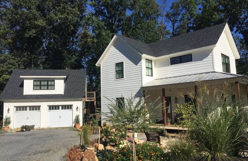 Batesville Apartment | Guesthouse: Rated 10/10 with Pool, Spa & Family-Friendly Amenities
