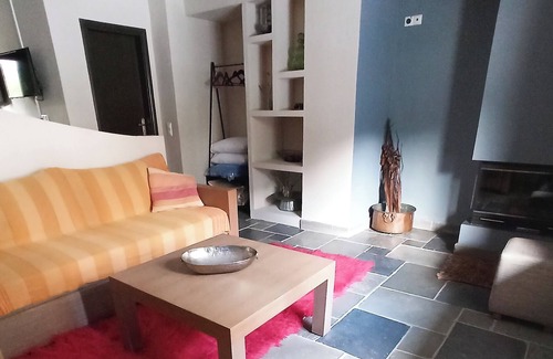 Steni House | Highly Rated Guesthouse Vasiliki: Family-Friendly Retreat
