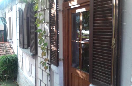 Aljmas House | Budget-Friendly Guesthouse Zeko with Breakfast & Kitchen