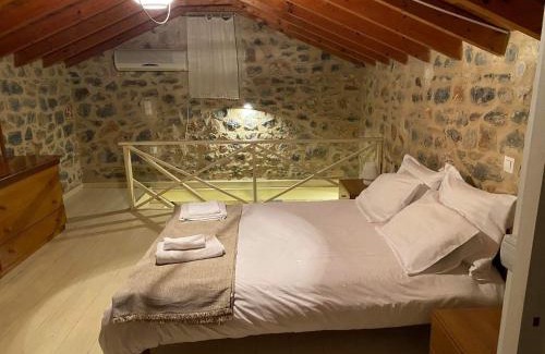 Monemvasia House | Discover Guesthouse Kamara: Pet-Friendly & Family Welcoming