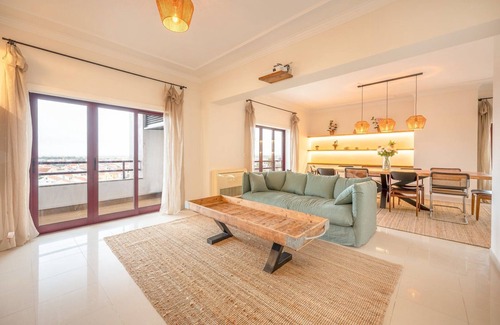 Charneca de Caparica e Sobreda Apartment | GuestReady - Enjoy a Tasteful Stay with Ocean Views