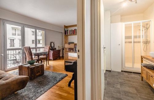 Parc-de-Montsouris Apartment | Homelike Apartment in Paris with Spa and Breakfast Options