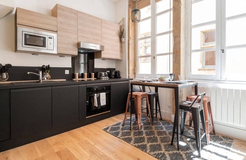 Old Lyon Apartment | Discover the Bohemian Chic Studio in Vieux Lyon
