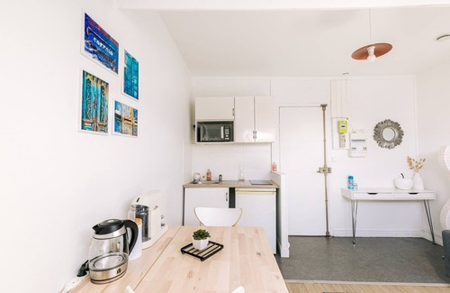 Saint-Cloud Apartment | GuestReady - Bright 1BD Apartment with Spa & Breakfast