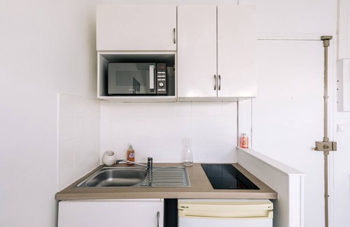 Saint-Cloud Apartment | GuestReady - Bright 1BD Apartment with Spa & Breakfast