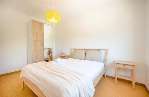 Setubal Apartment | Discover GuestReady - Casa de Nazaré da Galileia with Pool