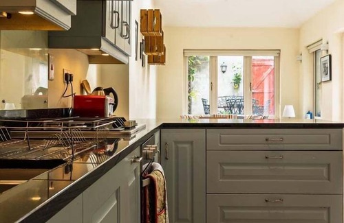 Portobello House | GuestReady - Charming Portobello house