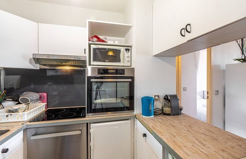 13th Arrondissement Apartment | Sunny GuestReady Retreat Near Panthéon, Perfect for Families