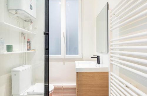 Quinze-Vingts Apartment | Cozy Retreat at GuestReady near Place de la Bastille