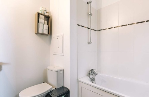 Villepinte Apartment | Cozy 2BR Apartment with Balcony near Vert Galant Station