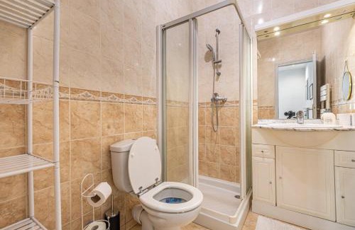 Chaillot Apartment | Cozy GuestReady Apartment Near Arco do Triunfo