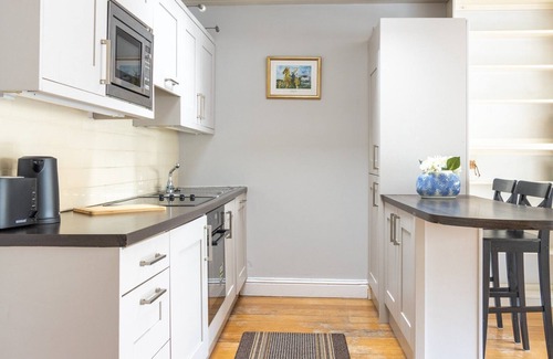 Ballsbridge House | GuestReady - Delightful Mews in Dublin