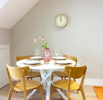 The Liberties Apartment | Inviting 1BR Flat at Newmarket Hall - Family Friendly Getaway