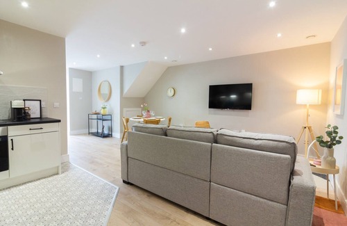 The Liberties Apartment | Exceptional 1BR Flat in Newmarket Hall - Family Friendly