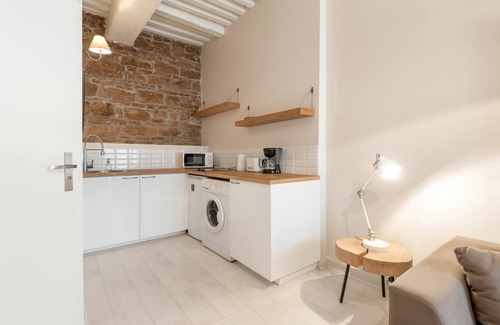 Victor Bach - Saint Louis Apartment | Trendy Studio for 2 Near Metro & Kid-Friendly Amenities