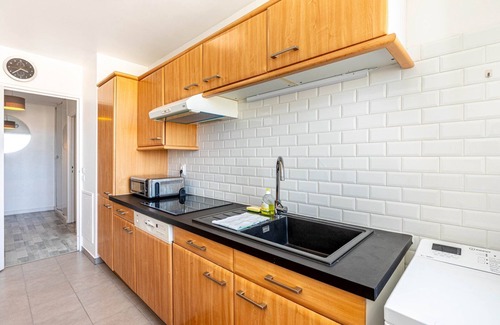 Les Puces de Saint-Ouen Apartment | Discover GuestReady: Cozy Apt in Antique District