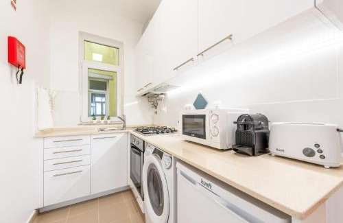 Sao Jorge de Arroios Apartment | Fado - Family-Friendly Apartment in Saldanha, Rated 8.4/10