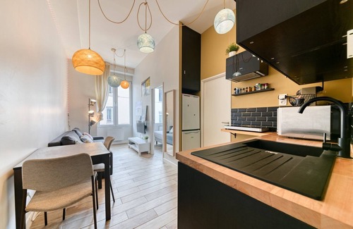 Saint Michel - Mairie Apartment | Discover GuestReady - Cozy Retreat in St Michel with Spa