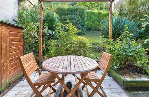 Langoiran Apartment | GuestReady - Incredible Garden Level Apartment in Langoiran