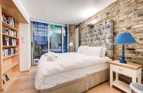 Kennington Apartment | Ideal Family Retreat: GuestReady Classic Near The Oval