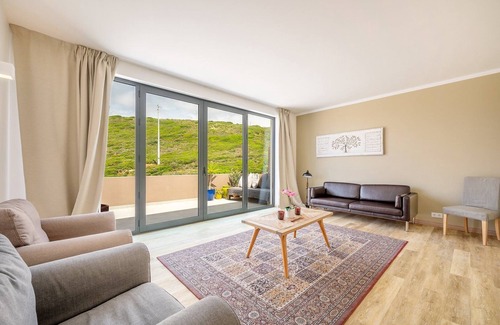 Barril de Cima Villa | GuestReady - Luxury Beach Villa with Private Pool