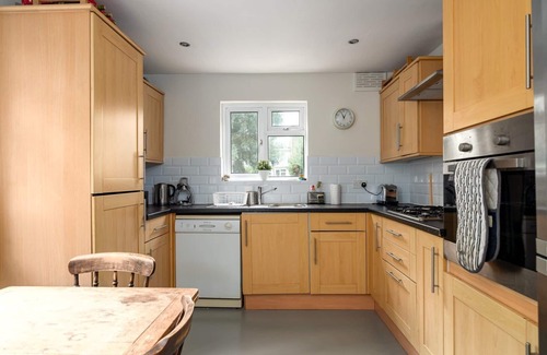 Southwark Apartment | GuestReady - Cozy Retreat with Spa near Peckham