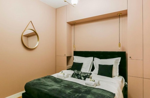 Palais-Royal Apartment | Modern 2-Bedroom Retreat near Palais Royal & Louvre