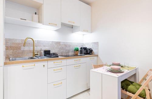 Clichy Apartment | Kid-Friendly Stay at GuestReady - Paris Delight by Metro