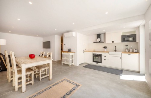 Carcavelos House | GuestReady - Private Getaway in Carcavelos