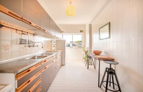 Costa de Caparica Apartment | Inviting GuestReady - Salty Retreat with Ocean View