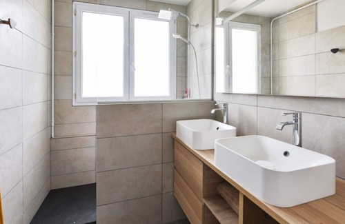 Passy Apartment | Experience GuestReady: Eiffel Tower Views in 16th Arr.