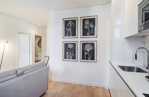Uniao de Freguesias do Centro Apartment | Discover GuestReady: Unique Porto Stay with Family Amenities