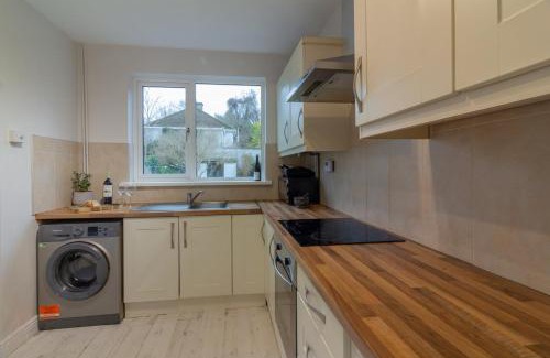 Rathfarnham House | Tranquil Retreat at GuestReady near Castle Golf Club